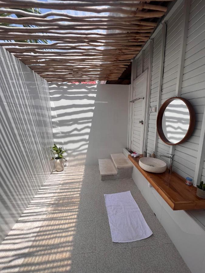 Mista Ceningan'S Beach Bungalows Previously The Kubu 221 蓝梦岛 外观 照片